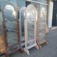 اینه ایستاد و گرد