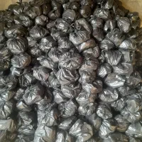 زغال کنار کبابی