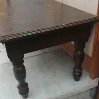 میز سه وجب در دو وجب