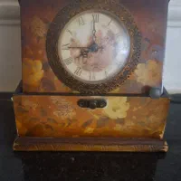 جعبه تزئینی یا جای جواهر ساعت دار  شیک قدیمی