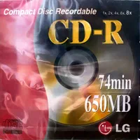 تعدادی سی دی  و فلاپی با قاب وکابل برق    وفن|قطعات و لوازم جانبی رایانه|ملایر, |دیوار