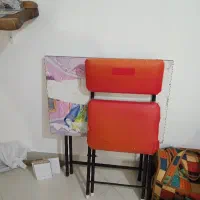 میز و صندلی تحریر فقط۵۰۰ مقداری لوازم تحریر رایگان