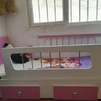 سرویس خواب|تخت و سرویس خواب|مهاجران, |دیوار