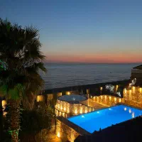 اجاره ویلا استخردار ساحلی اول دریا لب اب اب آب|اجارهٔ کوتاه‌مدت ویلا و باغ|رامسر, |دیوار