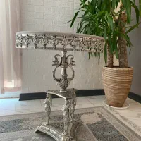میز آینه شمعدان کاملا نو سالم بدون شکستگی و ضربه