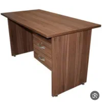 میز اداری طرح لمسه