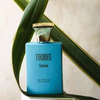 عکاس ، فیلمبردار و طراح هستم