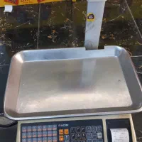 ترازو رادین ۶۷۰۰ پلاس کاملآ سالم و سلامت