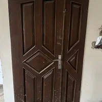 درب آپارتمان چوبی