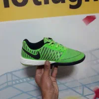 حراج تعدادی کفش سالنی وفوتبالی زیرقیمت