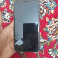 اپل iPhone 11 با حافظهٔ ۱۲۸ گیگابایت