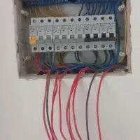 برقکشی و لوله کشی آب و فاضلاب