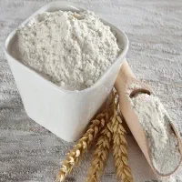 دو کیسه آرد سنگک