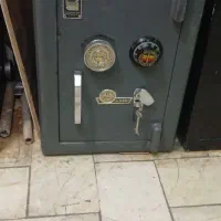 گاوصندوق ۲۵۰کیلویی رمزتایوانی اصل درحد نو|ابزارآلات|تهران, آهنگ|دیوار