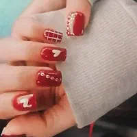 ناخن فقط۲۰۰تومان