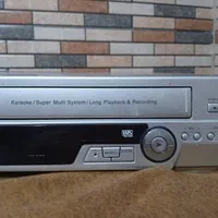 ویدئو VHS و پخش کننده DVD