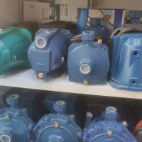 پمپ و مخزن آب