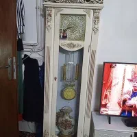 ساعت ایستاده سفید