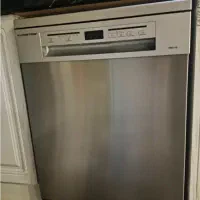 به علت مهاجرت لوازم منزل در حد نو فروخته می‌شود