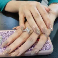 (مدل ترمیم ناخون با مواد ژل کاملا رایگان )فوری