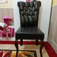 صندلی چوبی چرم سالم درحد نو|میز و صندلی غذاخوری|بندرعباس, |دیوار