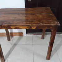 میز چوبی