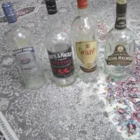 شیشه تزینی ۱۴ عدد دونه ای ۱۵۰ تومن|صنایع دستی و سایر لوازم تزئینی|تهران, جوادیه|دیوار