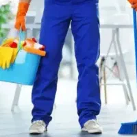 نظافت منزل به یک خانم نیاز هست با حقوق بالا