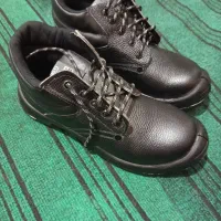 دو جفت کفش چرم ایمن ترک