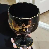 شکلات یا آجیل خوری