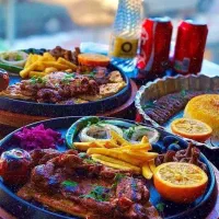 استخدام رستوران بین المللی و کافه در تهران|استخدام خدمات فروشگاه و رستوران|تهران, سعادتآباد|دیوار