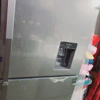 نیرو خدماتی مرد هستم