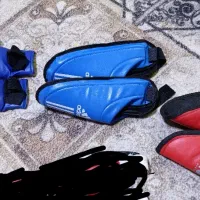 دستکش و پابند کاراته