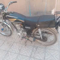 دوتا هندا سالم|موتورسیکلت|تربت‌حیدریه, مسجد جامع|دیوار