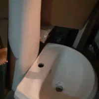 فروش روشویی پایه‌دار و کاسه توالت ایرانی