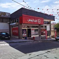 فروش مغازه ۱۳۶ متری