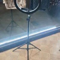 یک عدد رینگ لایت|دوربین عکاسی و فیلم‌برداری|نظرآباد, نظرآباد|دیوار