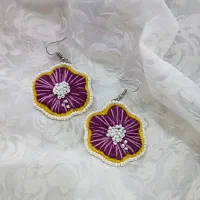 گوشواره گلدوزی