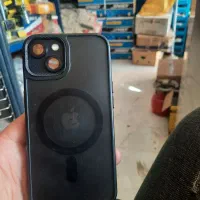 اپل iPhone 13 با حافظهٔ ۱۲۸ گیگابایت