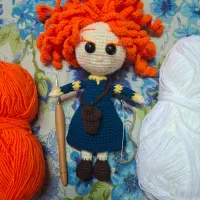 عروسک بافتنی مریدا