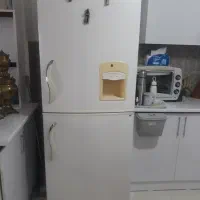 دو عدد یخچال و فریزر|یخچال و فریزر|رشت, نخودچر|دیوار