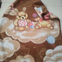 پتو نوزادی.کمد و تخت و ویترین