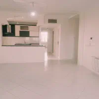 اپارتمان 105 متری/بسیارتمیز/تخلیه/دو خواب/فاز4