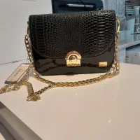 چمدان وکیف|کیف، کفش، کمربند|مشهد, عیدگاه|دیوار