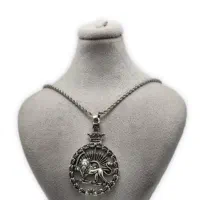 گردنبند (شیر و خورشید)