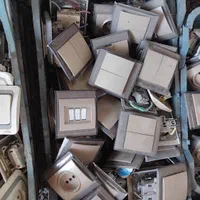 کلید و پریز و فیوز سالم و تمییز و شیک