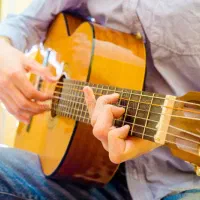 آموزش خصوصی گیتار در ۶ ماه