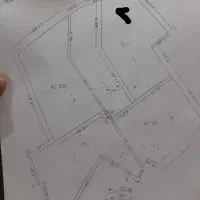 زمین خام، رو به روی خشک شویی