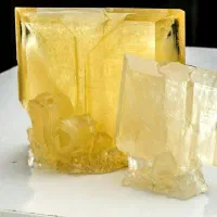 استخدام نیروی کار اقا زرنگ و کاری