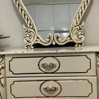 آیینه دراور ،ساعت ایستاده ، میزتلوزیون